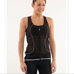 LULULEMON ‘Shine my Heart Out’ Vest Ruffle Small